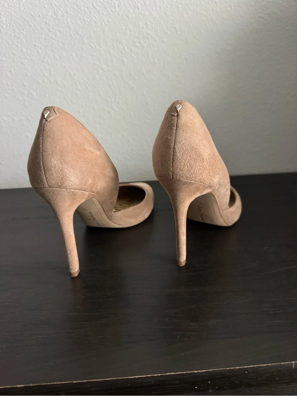 Sam Edelman Nude Suede Pointed-Toe D'Orsay Pumps Size 9